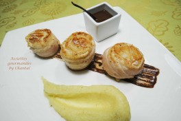 Filets de sole aux Saint-Jacques, purée de panais à la vanille et coulis de chocolat épicé